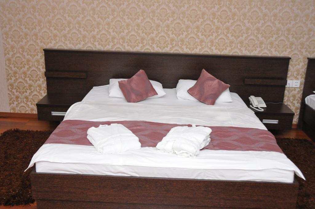 Xudaferin Hotel บากู ภายนอก รูปภาพ